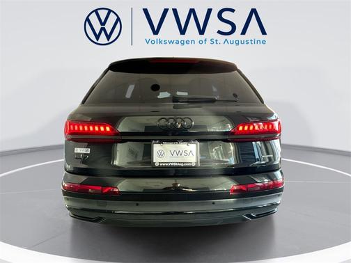 2023 Audi Q7 55 Prestige