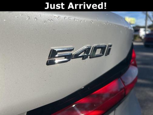 2021 BMW 540 540i
