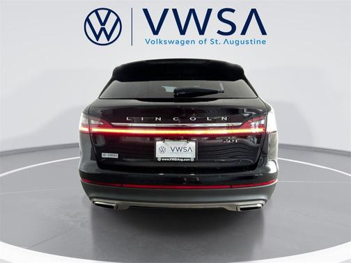 2020 Lincoln Nautilus Standard