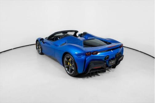 2022 Ferrari SF90 Spider Base