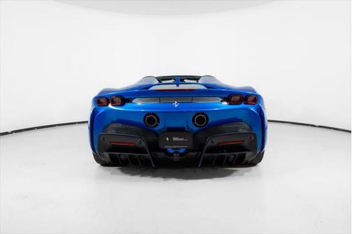 2022 Ferrari SF90 Spider Base