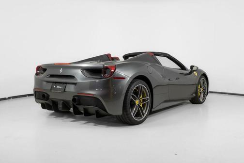 2018 Ferrari 488 Spider Base