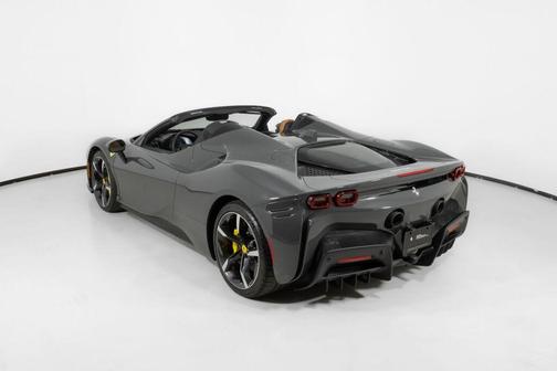 2023 Ferrari SF90 Spider 