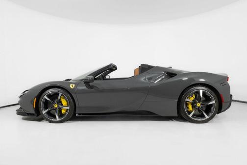 2023 Ferrari SF90 Spider 