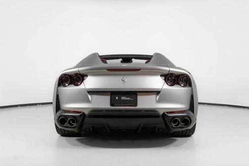 2022 Ferrari 812 GTS Base