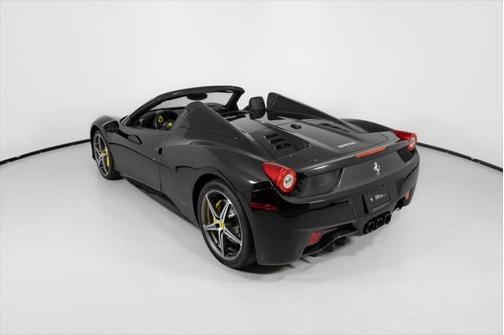 2015 Ferrari 458 Spider Base