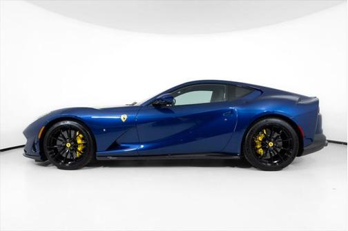 2020 Ferrari 812 Superfast Base