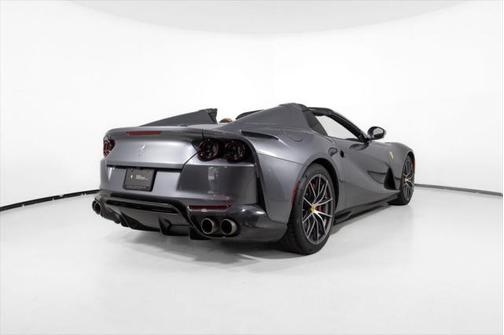 2022 Ferrari 812 GTS