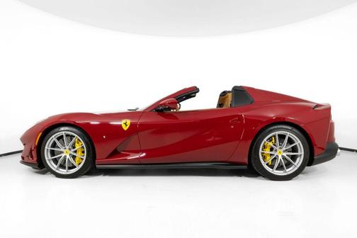2022 Ferrari 812 GTS 