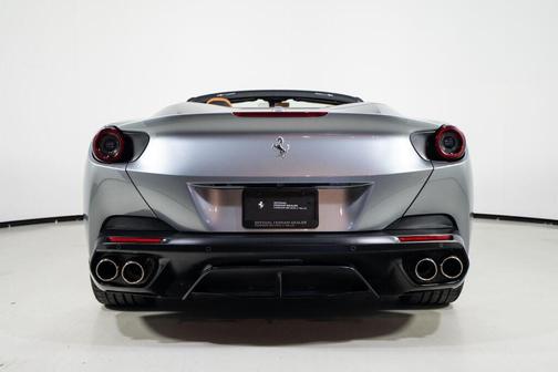 Grigio Titanio Metallic 2019 Ferrari Portofino Base