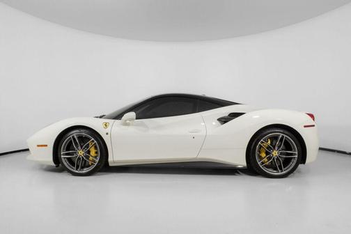 2017 Ferrari 488 GTB Base