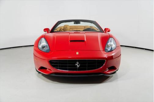 2013 Ferrari California Base