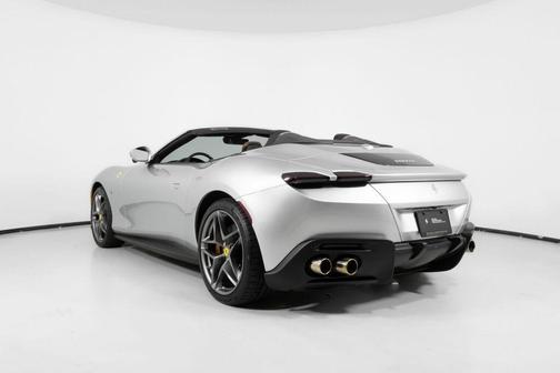 2024 Ferrari Roma Spider Base