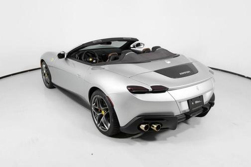 2024 Ferrari Roma Spider Base