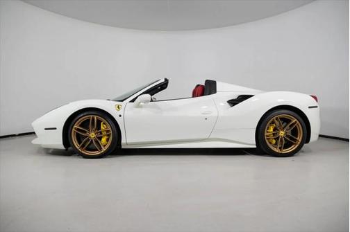 2019 Ferrari 488 Spider Base