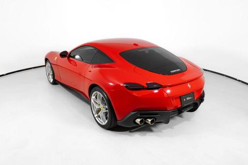 2021 Ferrari Roma Base