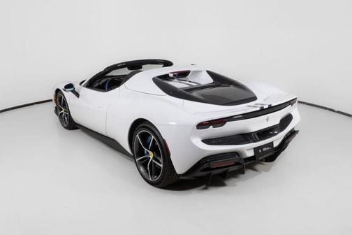 2024 Ferrari 296 GTS 