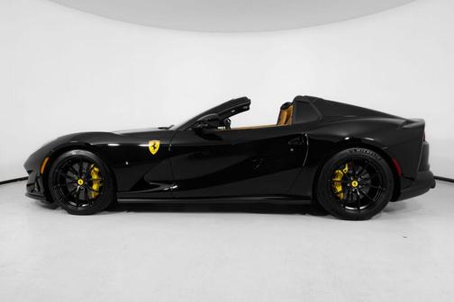 2022 Ferrari 812 GTS