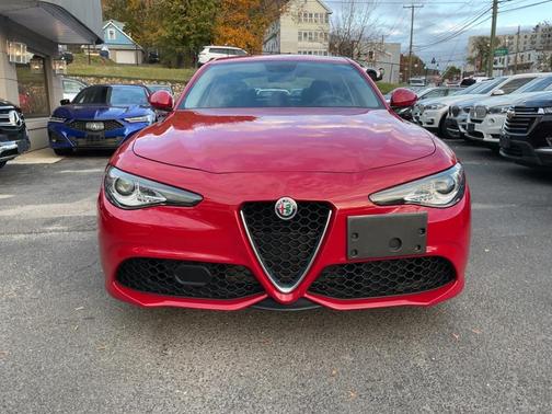 2018 Alfa Romeo Giulia Base