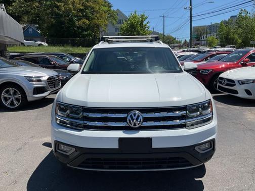 2018 Volkswagen Atlas 3.6L SEL Premium