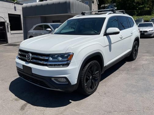 2018 Volkswagen Atlas 3.6L SEL Premium