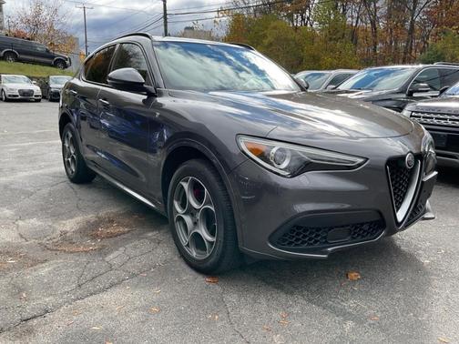 2022 Alfa Romeo Stelvio Ti