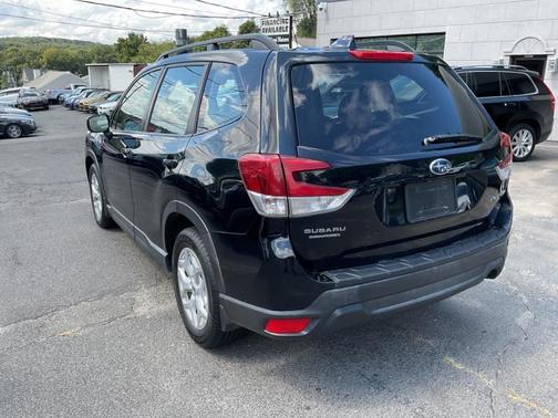2019 Subaru Forester Base