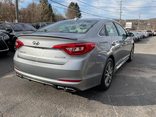 2017 Hyundai SONATA Sport 2.0T