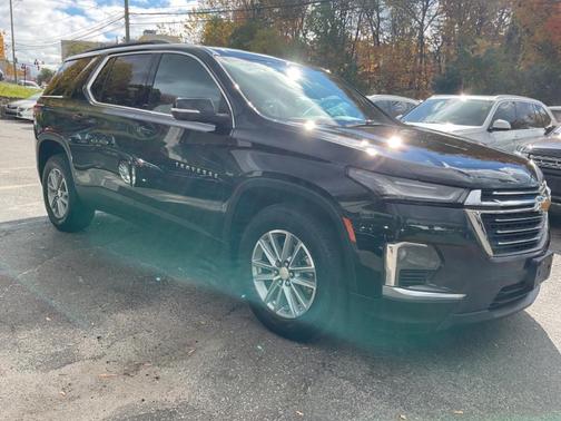 2022 Chevrolet Traverse LT Cloth