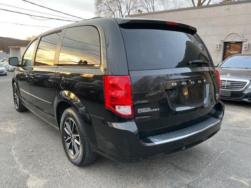 2016 Dodge Grand Caravan R/T