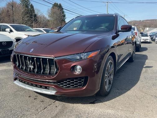 2017 Maserati Levante Base