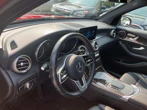 2020 Mercedes-Benz GLC 300 4MATIC