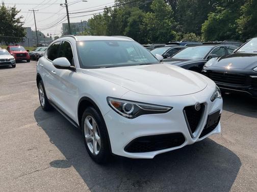 2020 Alfa Romeo Stelvio Base