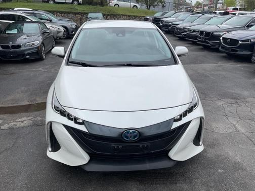 Blizzard Pearl 2020 Toyota Prius Prime LE