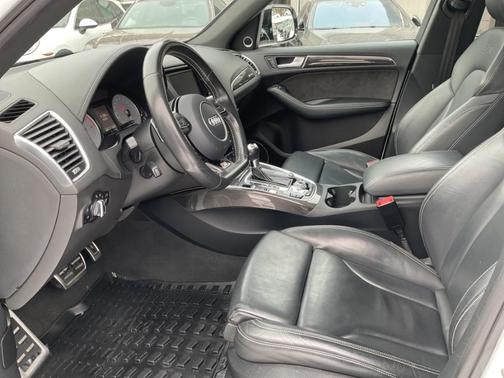 2017 Audi SQ5 3.0T Premium Plus