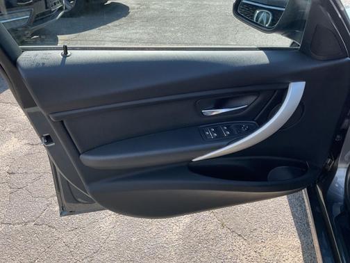Mineral Gray Metallic 2017 BMW 320 i