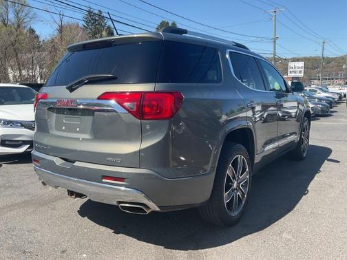 2018 GMC Acadia Denali