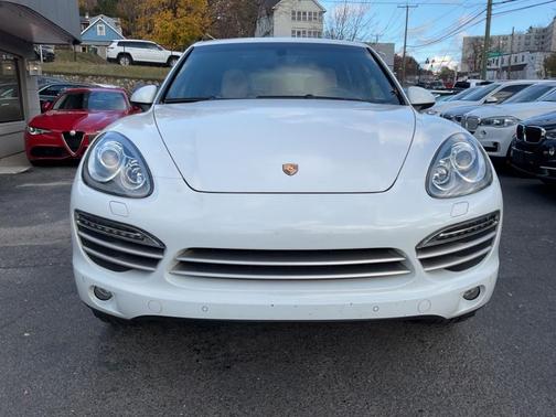 2014 Porsche Cayenne Platinum Edition