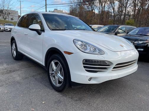 2014 Porsche Cayenne Platinum Edition