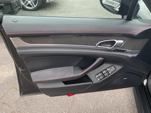 Carmine Red 2015 Porsche Panamera GTS