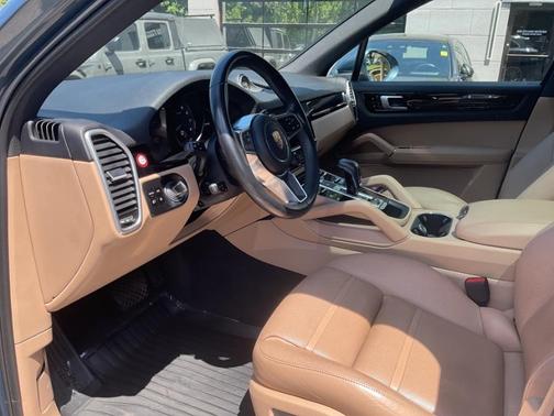 Biscay Blue Metallic 2019 Porsche Cayenne Cayenne E-Hybrid