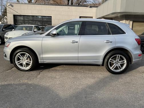 2016 Audi Q5 2.0T Premium Plus