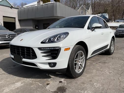 2018 Porsche Macan AWD