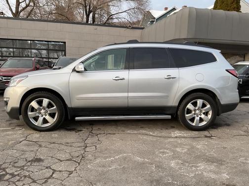 2017 Chevrolet Traverse Premier