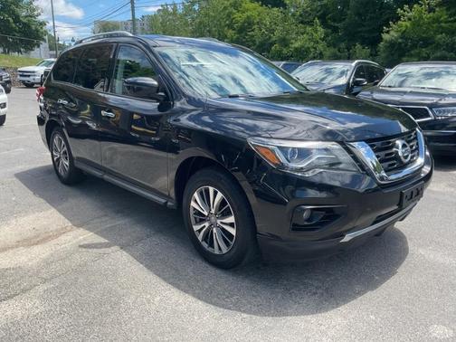 Magnetic Black Pearl 2019 Nissan Pathfinder SV