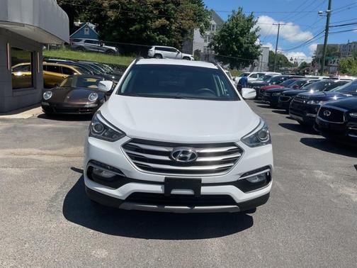 Pearl White 2018 Hyundai Santa Fe Sport 2.4L