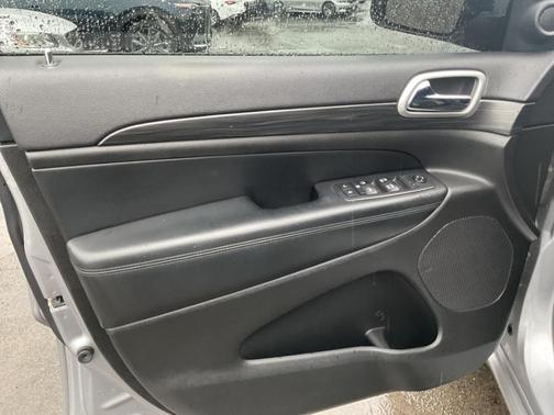 2019 Jeep Grand Cherokee Upland