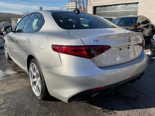 2018 Alfa Romeo Giulia Ti Sport