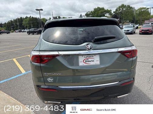 2023 Buick Enclave Essence