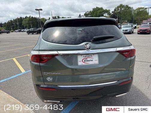 2023 Buick Enclave Essence